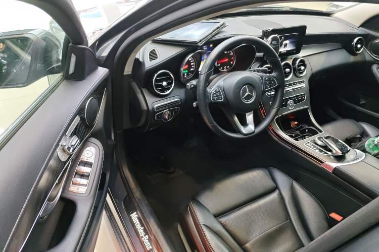 Used Mercedes-Benz C-Class 2017 Facelift C 200 L 4MATIC Sport Edition
