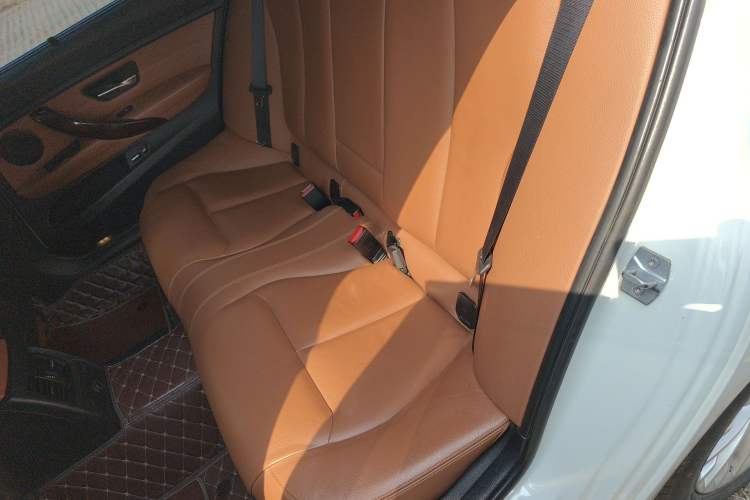 Used BMW 3 Series 2013 320Li Luxury Design Package Left Rear Seat