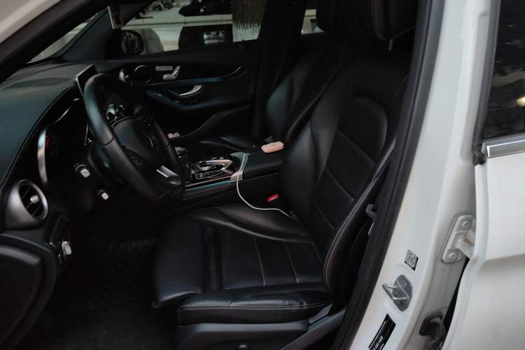 Used Mercedes-Benz GLC 2019 GLC 260 L 4MATIC Dynamic Model Left Front Seat