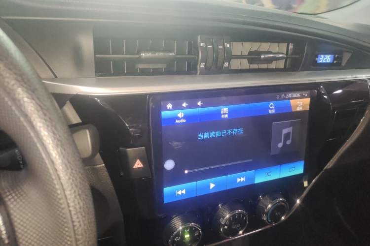 Used Toyota Corolla 2017 Revised Version 1.6L S-CVT GL Audio And AC Panel