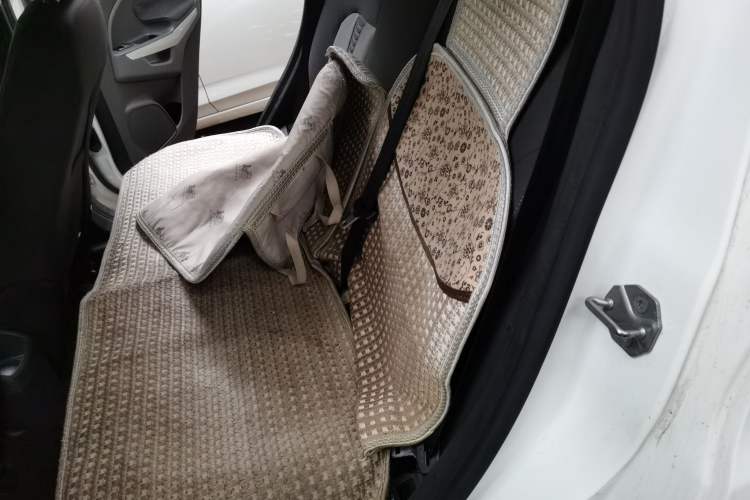 Used Ford EcoSport 2013 1.5L Automatic Fashion Model Left Rear Seat