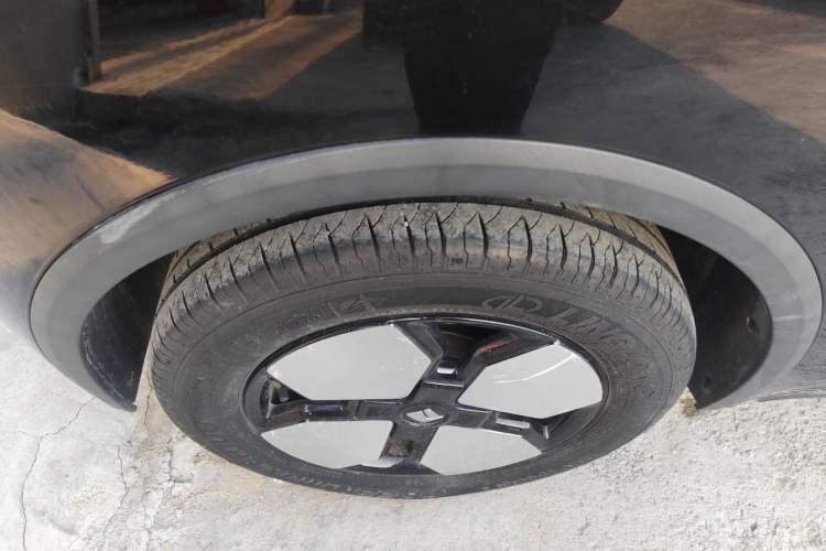 Used Baojun KiWi EV 2023 Smart Trend Edition Ternary Lithium Right Rear Wheel Hub