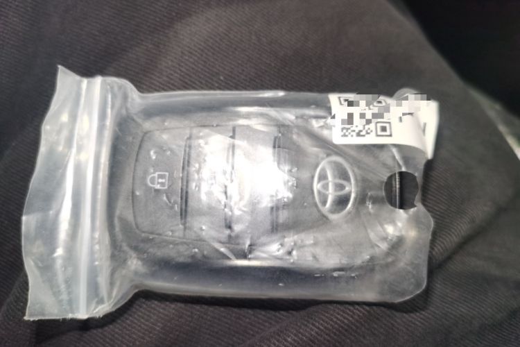 Used Toyota RAV4 2026 Model Dual-Engine 2.0L Two-Wheel Drive Luxury Edition