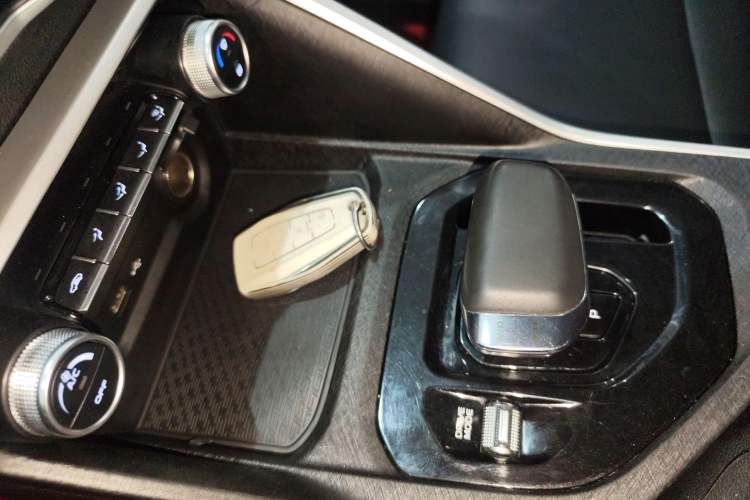 Used Geely Auto Coolray 2021 1.4T DCT Platinum Edition Vehicle Key