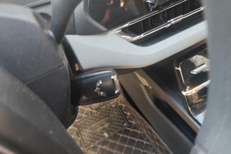 Used Wuling Victory 2020 1.5T CVT Elite Model Vehicle Key