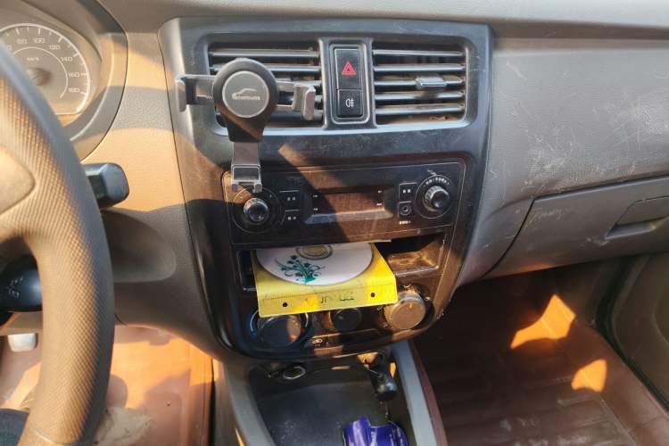 Used Wuling Rongguang V 2015 1.2L Practical Model