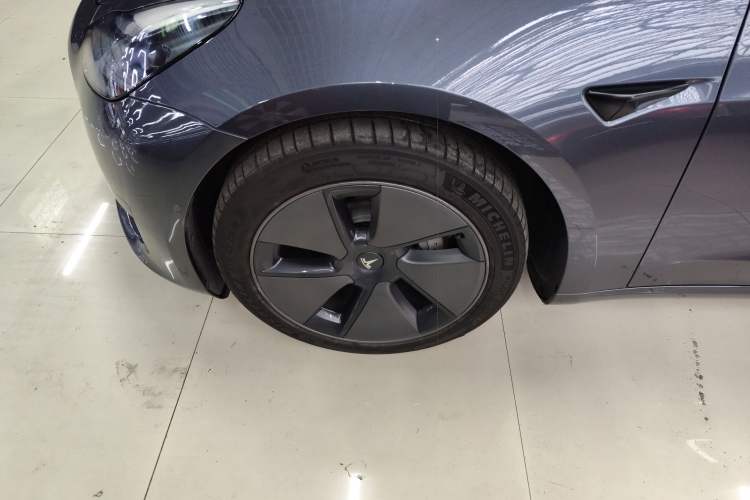 Used Tesla Model 3 2022 Rear-Wheel-Drive Version Left Front Wheel Hub