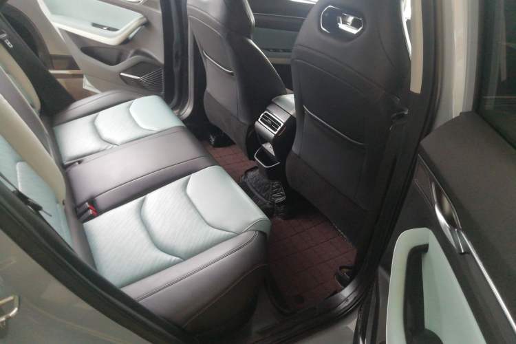 Used Geely Auto Emgrand S 2022 1.4T CVT Crossover Player Edition