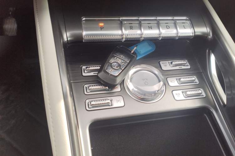 Used Lincoln Nautilus 2023 2.0T Four-Wheel Drive Luxury Edition Vehicle Key