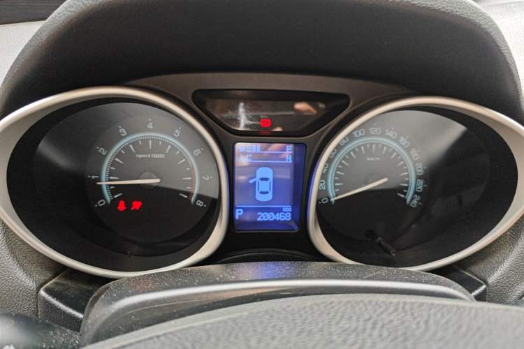Used GAC Trumpchi GS5 Super 2015 2.0L Automatic Two-Wheel Drive Elite Edition Instrument Cluster