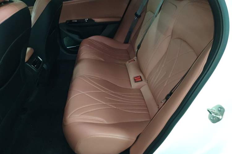 Used Geely Galaxy L6 2025 EM-i 140km Explorer+ Edition Left Rear Seat