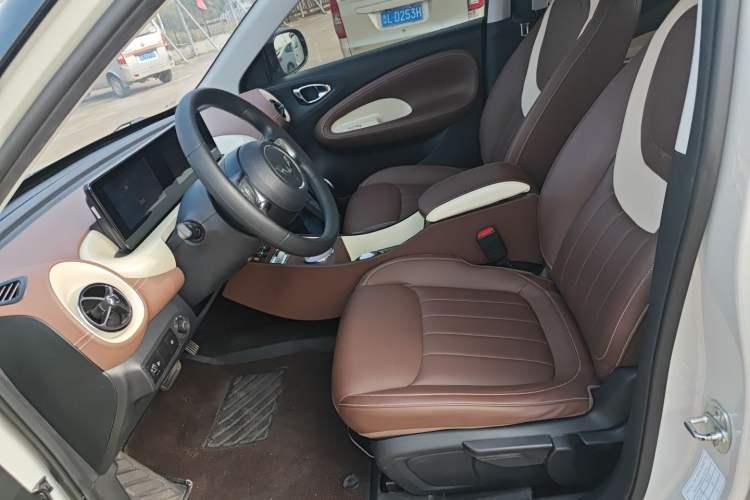 Used Wuling Bingo 2023 333 km Enjoyment Version Left Front Seat