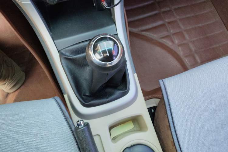 Used BYD F3 2015 Energy-Saving Edition 1.5L Manual Luxury Model
