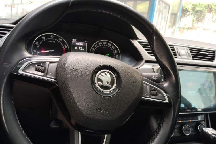 Used Skoda Superb 2016 TSI330 DSG Smart Drive Edition