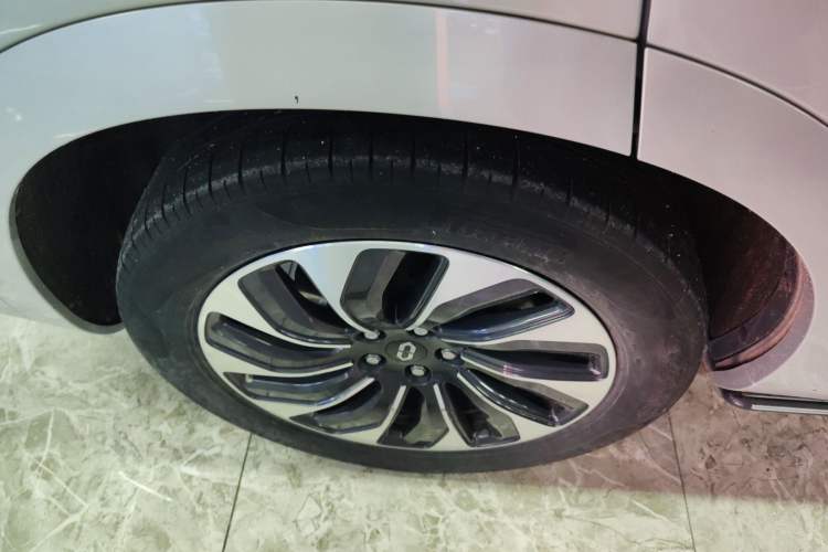 Used Hima AITO M7 2024 1.5T Rear-Drive Plus Version 5 Seats
