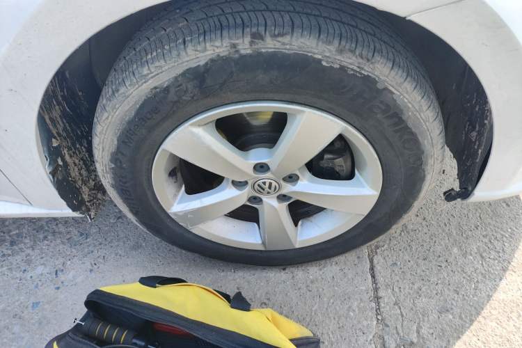 Used Volkswagen Gran Lavida 2015 1.6L Manual Fashion Edition
