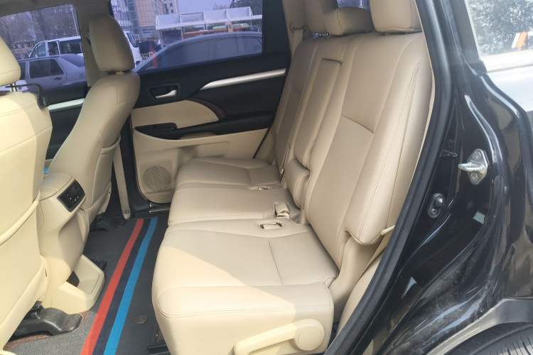 Used Toyota Highlander 2017 2.0T Two-Wheel Drive Elite Edition 5 Seats
