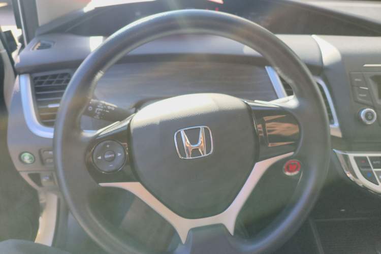 Used Honda Jade 2020 1.8L automatic Comfort version
