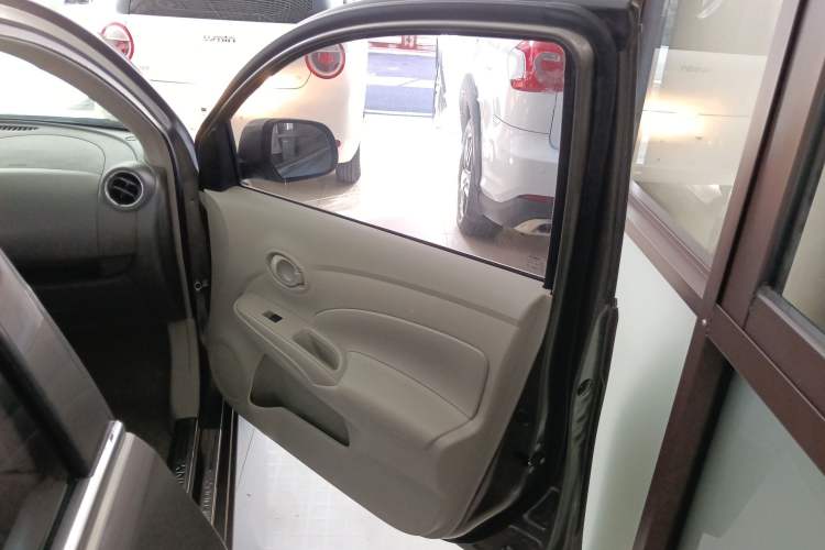 Used Nissan Sunny 2015 1.5XE CVT Elite Edition