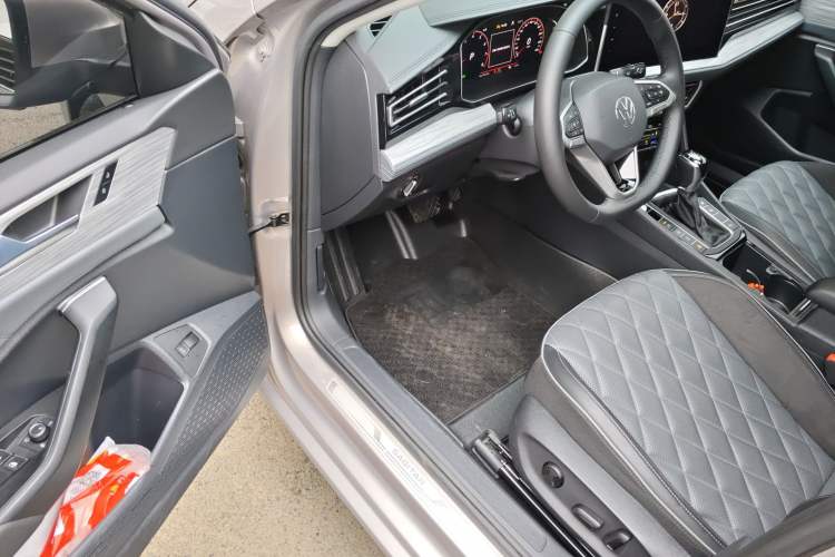 Used Volkswagen Sagitar 2023 300TSI DSG Excellence Edition Interior 3