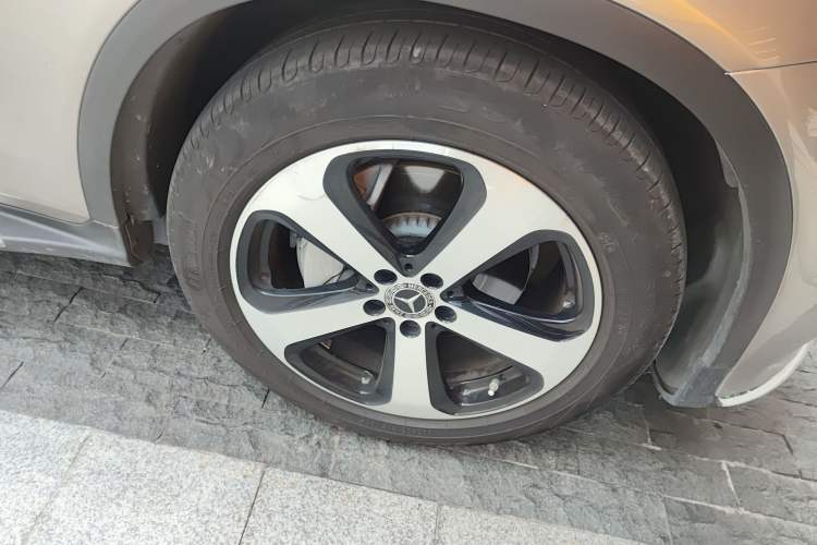 Used Mercedes-Benz GLC 2019 GLC 260 L 4MATIC Luxury Model
