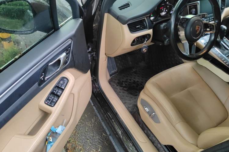 Used Porsche Macan 2017 Macan 2.0T Driver Seat