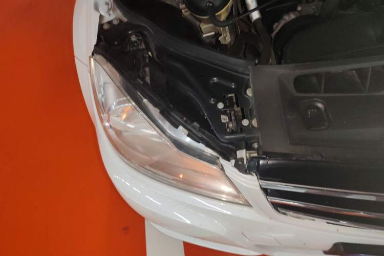 Used Mercedes-Benz C-Class 2011 C 180K Classic model