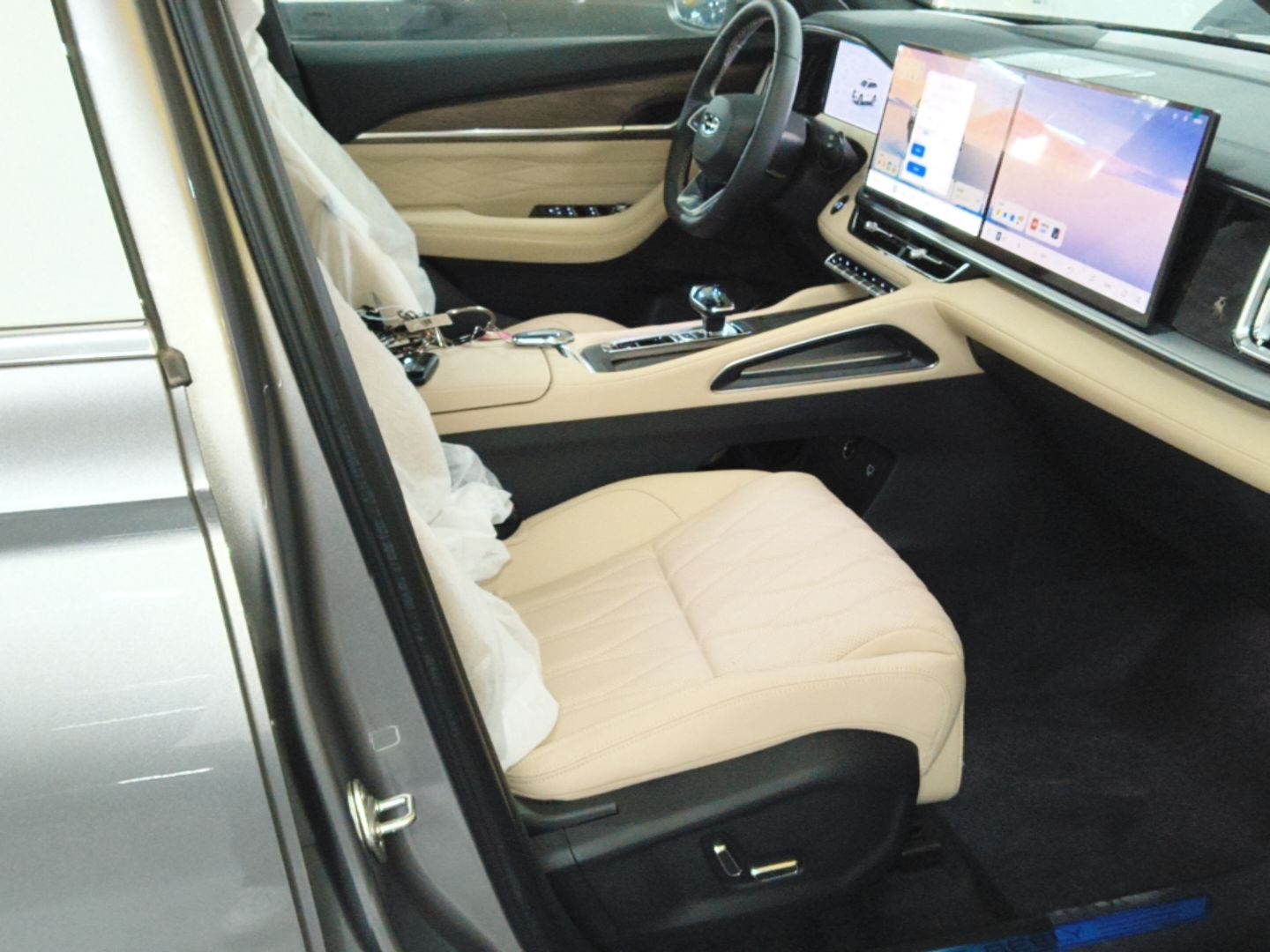 Geely Auto Monjaro L 2026 Model Oriental Yao 2.0TD Automatic Lanxing Edition — снимка 19