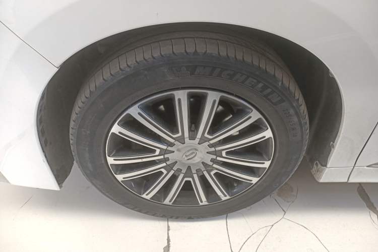 Used GAC Trumpchi M8 2021 Lingxiu Series 390T Deluxe Edition Exterior 4