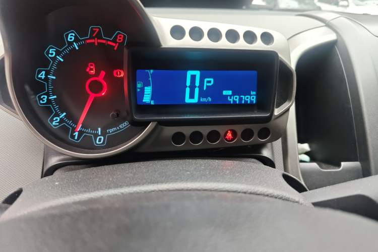 Used Chevrolet Aveo Sonic 2011 Hatchback 1.4L Automatic SL