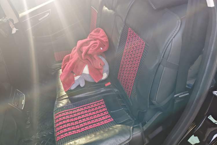 Used Ford Edge 2021 PLUS EcoBoost 245 Two-Wheel-Drive Titanium 7-Seater