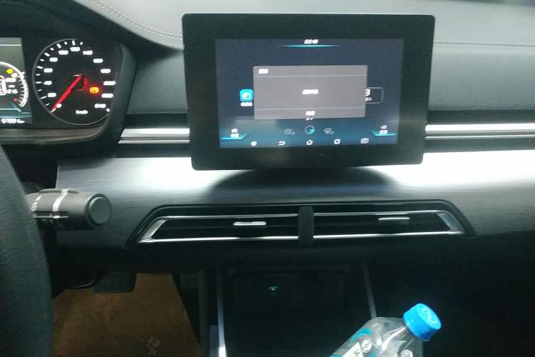 Used BYD Qin 2019 1.5L Automatic Luxury Model Audio And AC Panel