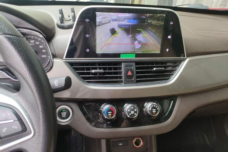 Used Baojun 310W 2017 1.5L Manual Luxury Edition China V