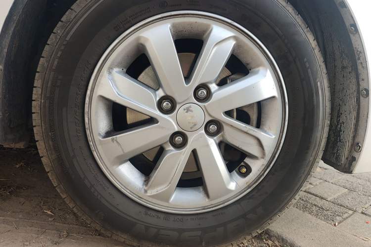 Used Kia K2 2015 Sedan 1.4L MT GLS