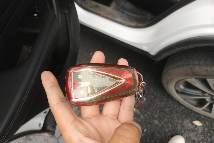 Used CHANGAN CS35PLUS 2021 Revised Version Glory Million Edition 1.6L Manual Luxury Edition
