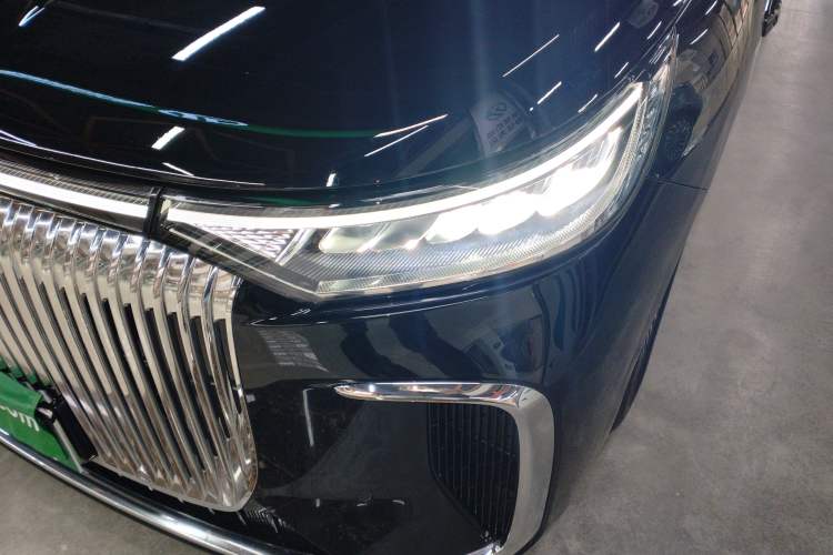 Used VOYAH Dream 2025 PHEV Four-Wheel-Drive Flagship Version – Qiankun Edition