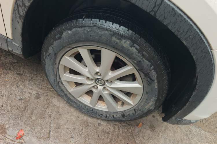 Used Mazda CX-5 2013 2.0L Manual Two-Wheel Drive Comfort Version Right Front Wheel Hub