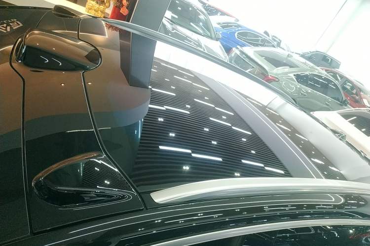 Used Nio ET5T 2025 75 kWh Touring Roof