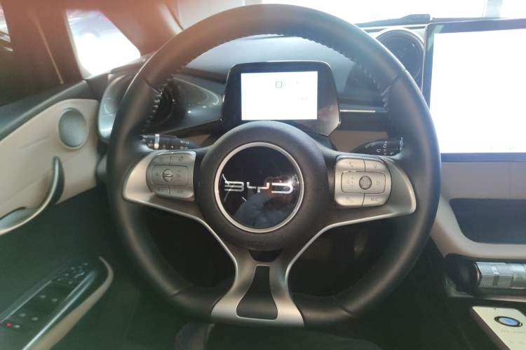 Used BYD Dolphin 2023 420 km Fashion Edition