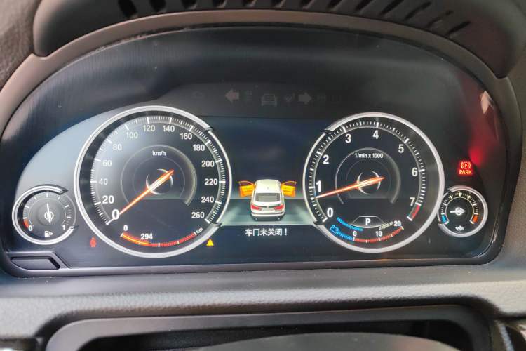 Used BMW 5 Series GT 2017 528i Leading Model