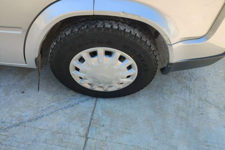 Used JMC Transit 2017 2.8T Commercial Version Short Wheelbase Mid-Roof 6/7/8-Seater JX493