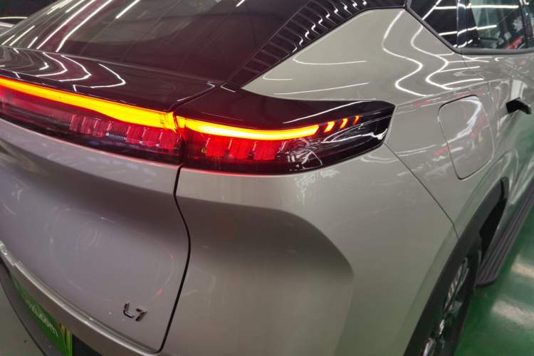 Used Dongfeng Aeolus L7 New Energy 2024 518 Pro Right Rear Taillight