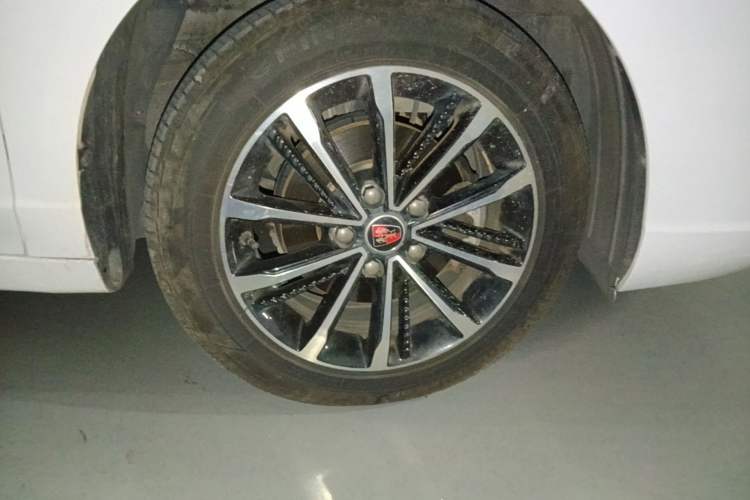 Used Roewe i5 2020 1.5L Automatic 4G Connect Luxury Flagship Edition
