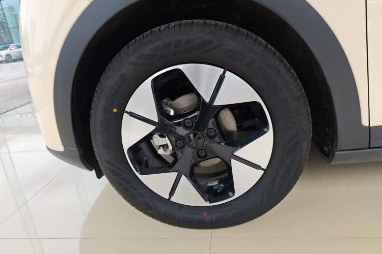 Used Geely Galaxy Geome 2025 310km Dream Edition Left Front Wheel Hub