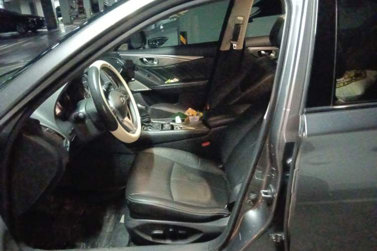 Used Infiniti Q50L 2018 2.0T Enjoyment Edition China V standard