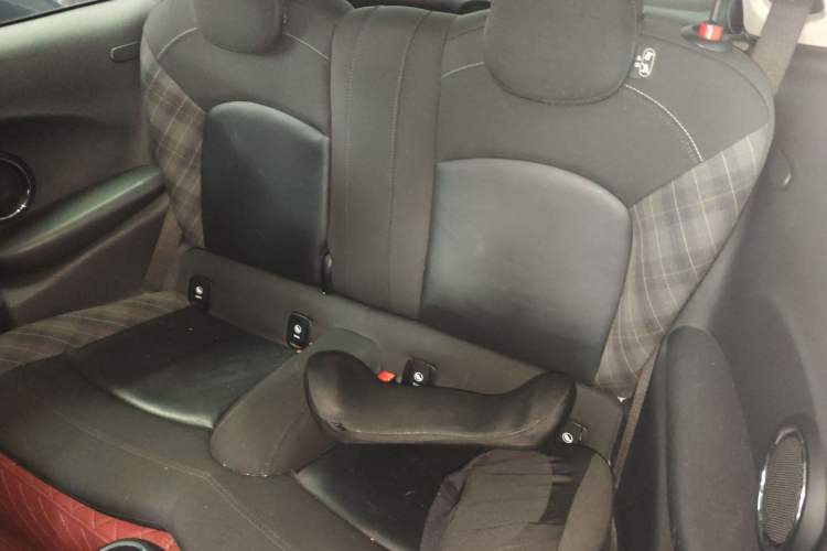 Used MINI 2014 1.5T COOPER Excitement Left Rear Seat