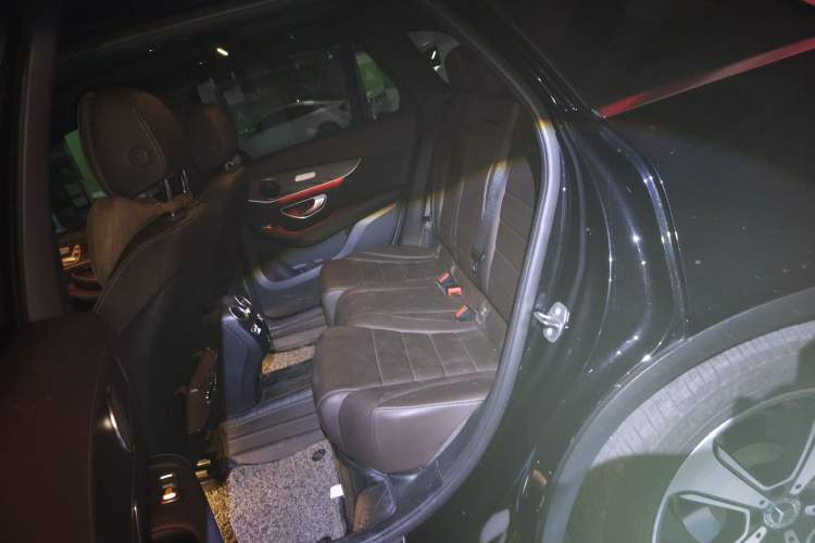 Used Mercedes-Benz GLC 2022 GLC 300 L 4MATIC Dynamic Edition Prestige Model Interior 4