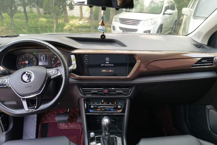 Used Volkswagen Tharu 2021 280TSI Two-Wheel-Drive Luxury Plus Edition