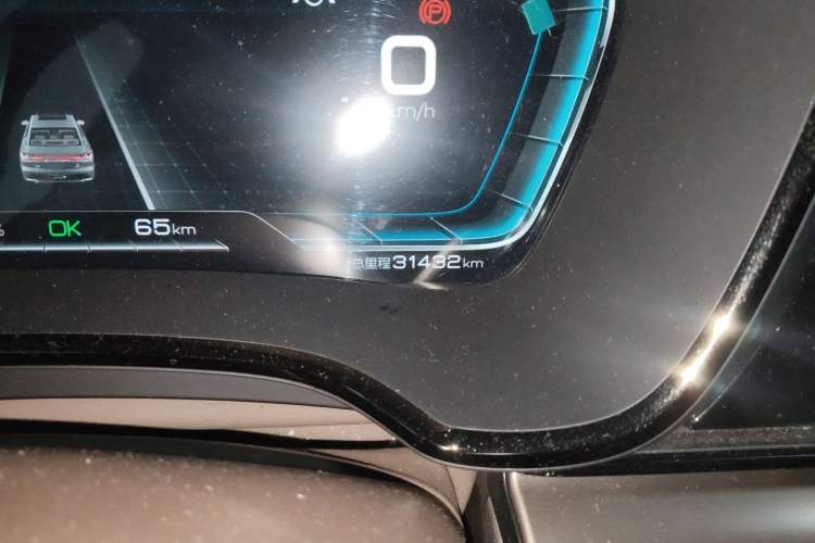 Used BYD Han 2021 EV Standard Range Luxury Model Odometer Close Up