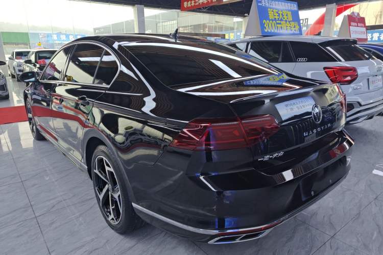 Used Volkswagen Magotan 2024 2 Million Units Zhongxiang Version 330TSI DSG Luxury Edition
